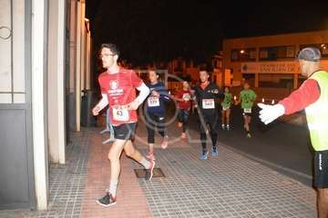 Telde se engancha al amor con su carrera nocturna (Foto TA)